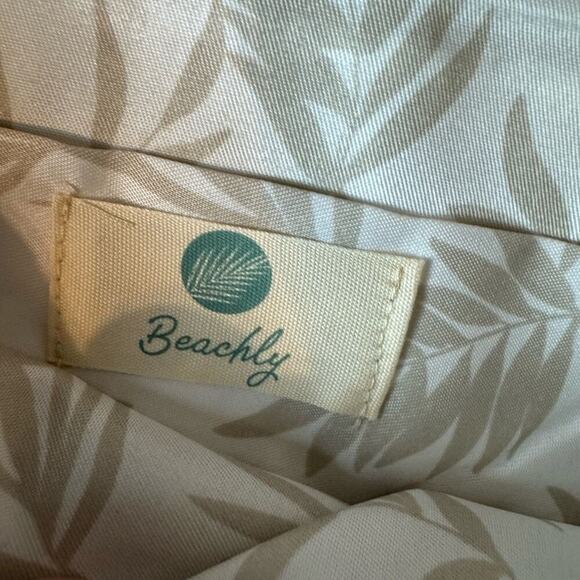 The North Shore Natural Frayed Tassel Clutch - Picture 6 of 6